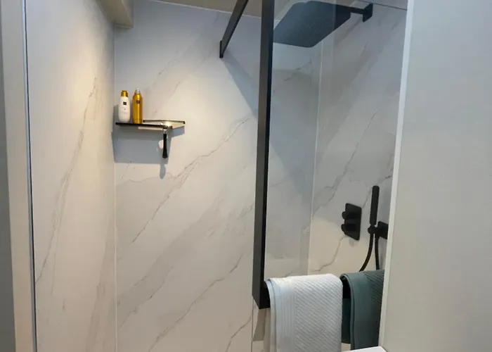 דירה Montalay Seaview